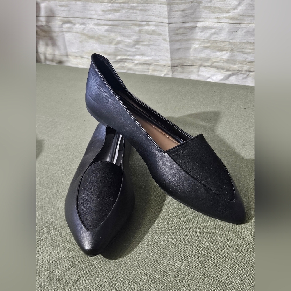 Samilor Sleek Black Women's Loafers - Picture 1 of 8